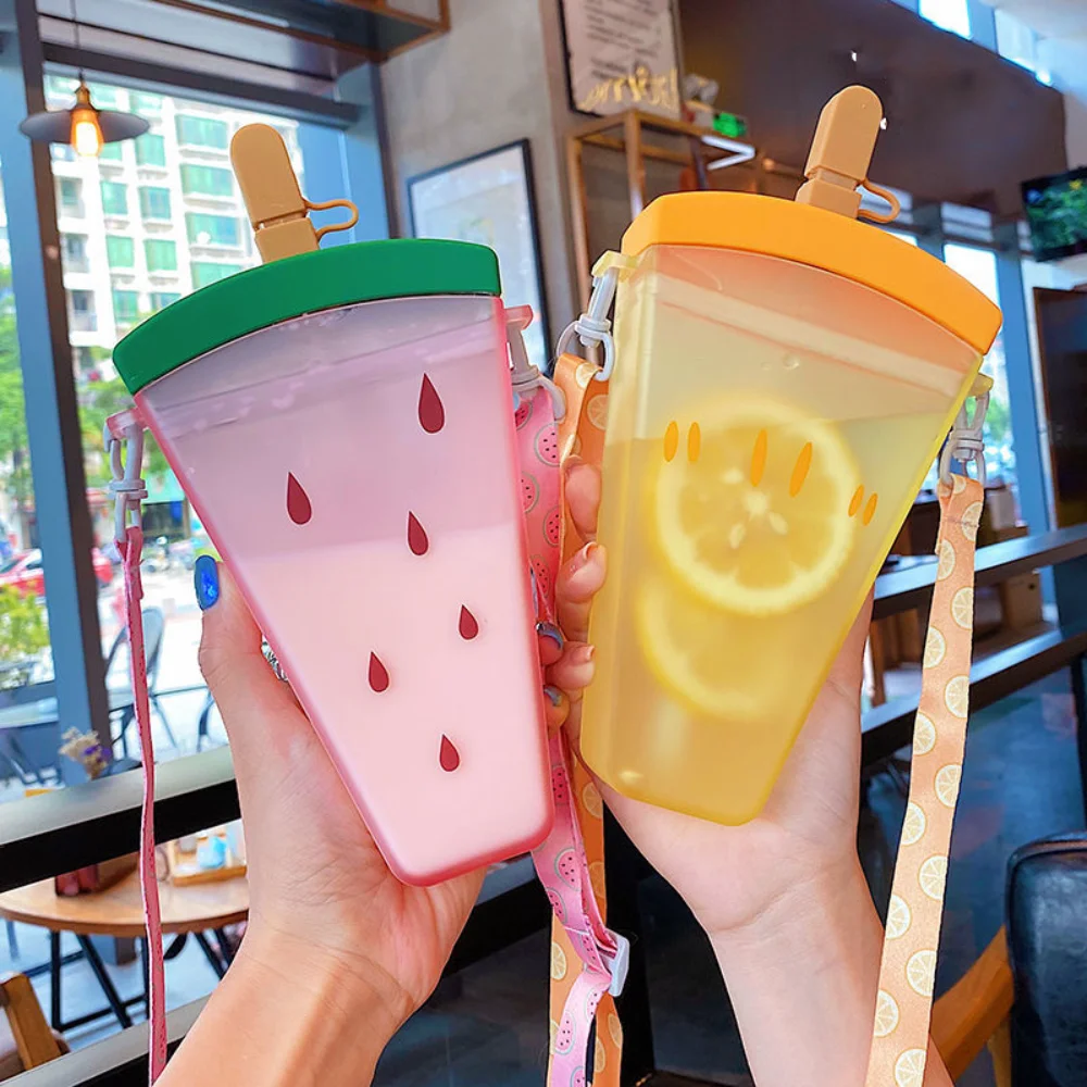 

Summer simple Korean version of the water plastic silica gel watermelon strap straw cold drink water cup student water bottle