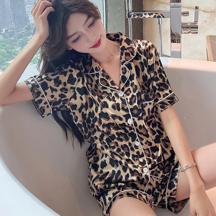 

Wholesale women designers pyjama satin sleepwear 2 piece gg digital printed summer silk short pajamas set