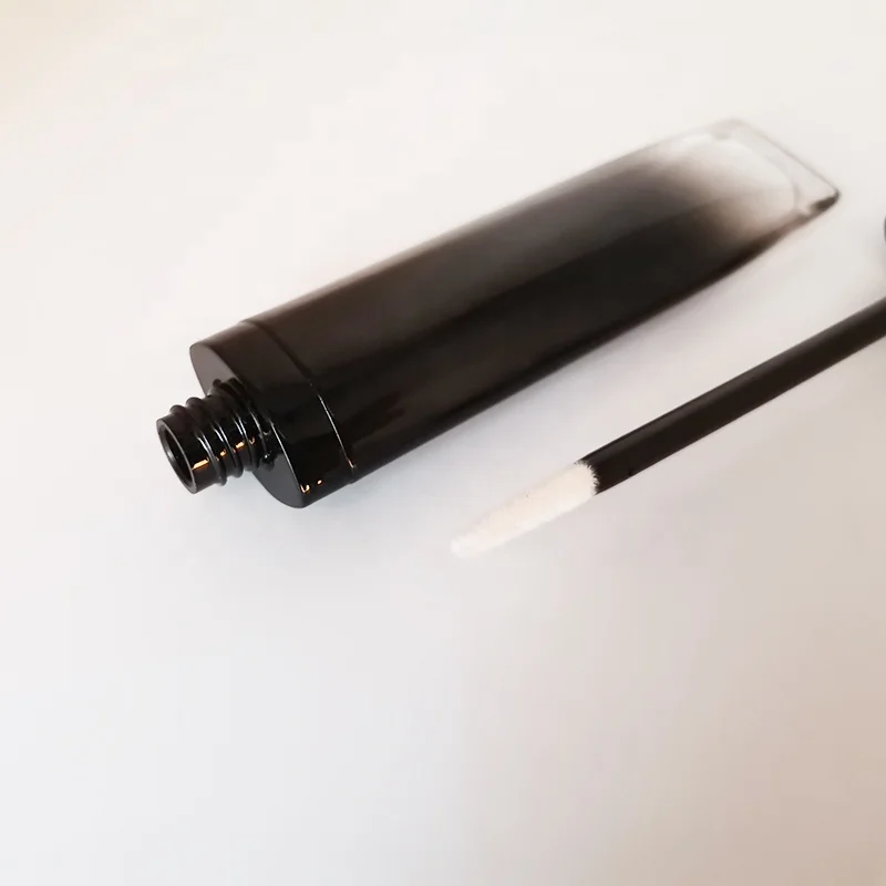 
new coming flat shape lip gloss packaging black lip gloss tube with applicator 
