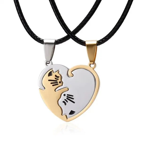 

New stainless steel simple animal cat pendant black and white cat hug round couple stitching necklace