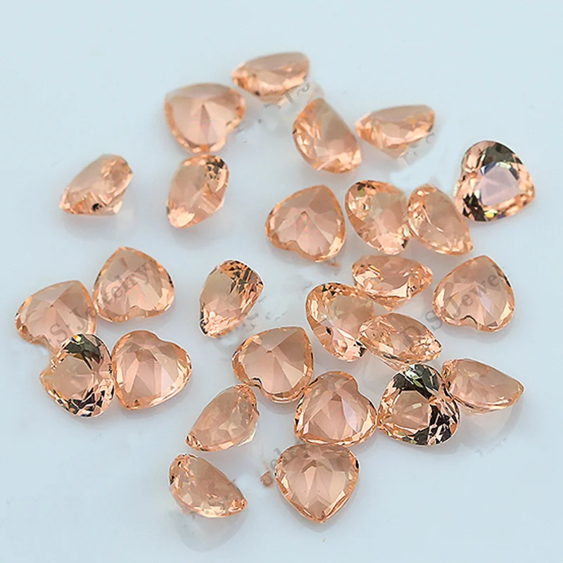 

Wholesale price AAA quality 6*6mm heart Champagne color cz gemstone