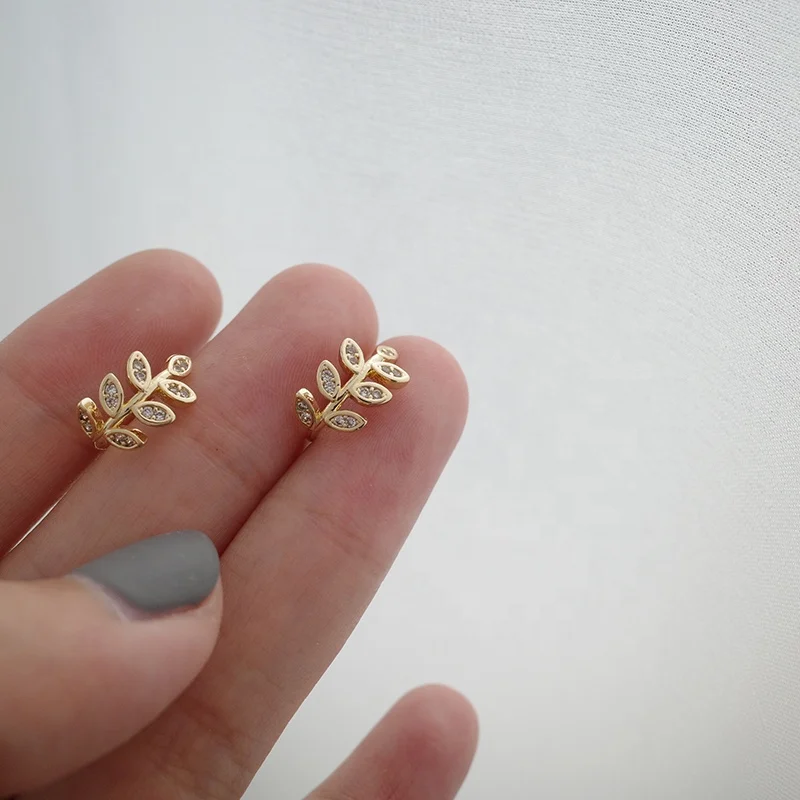 

New Delicate Zircon Cute Metal Leaf Ear Clips For Women Girls Fashion No Piercing Cartilage Ear Jewelry