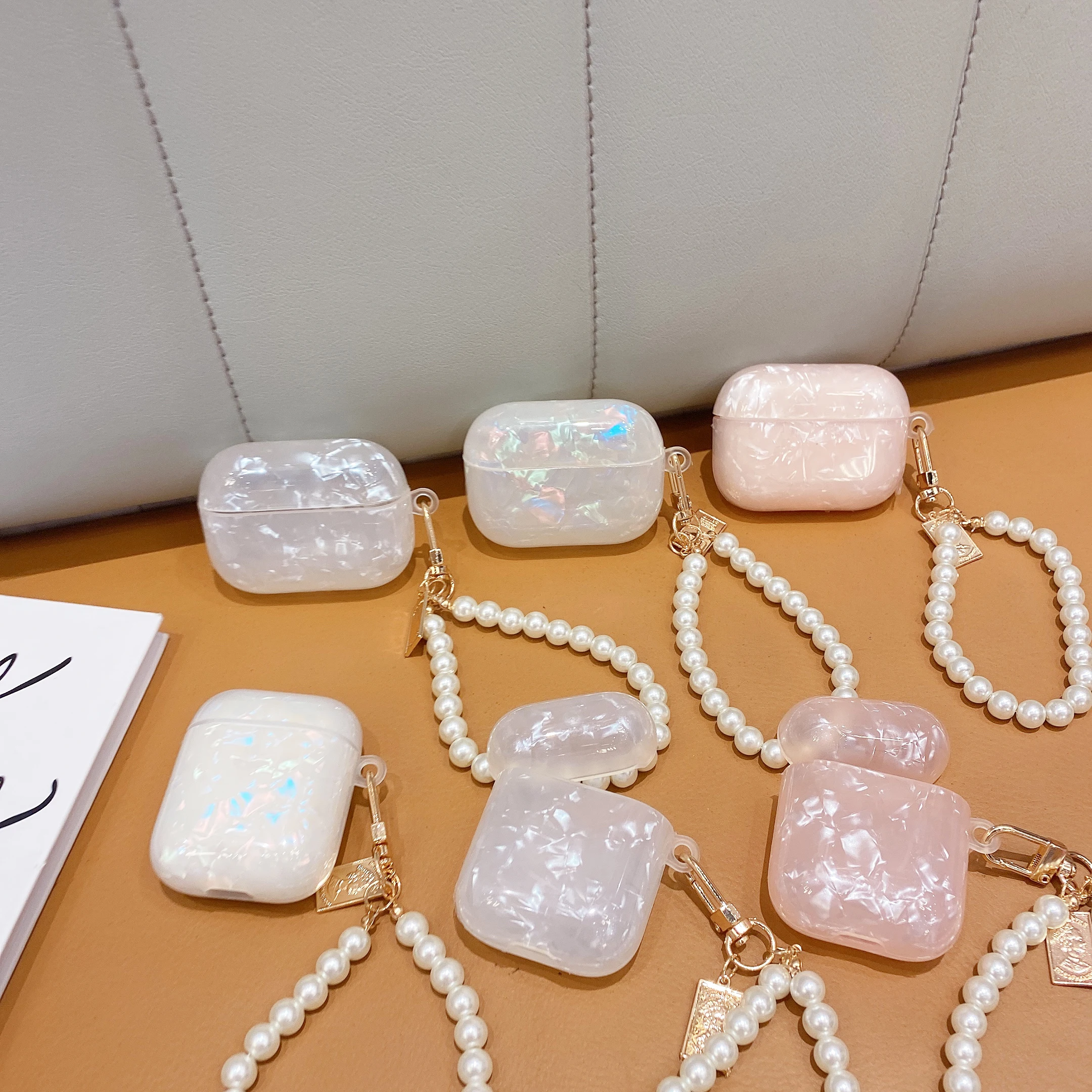 

hot new Custom cute Protective case for airpods pro case designer for airpods case with keychain