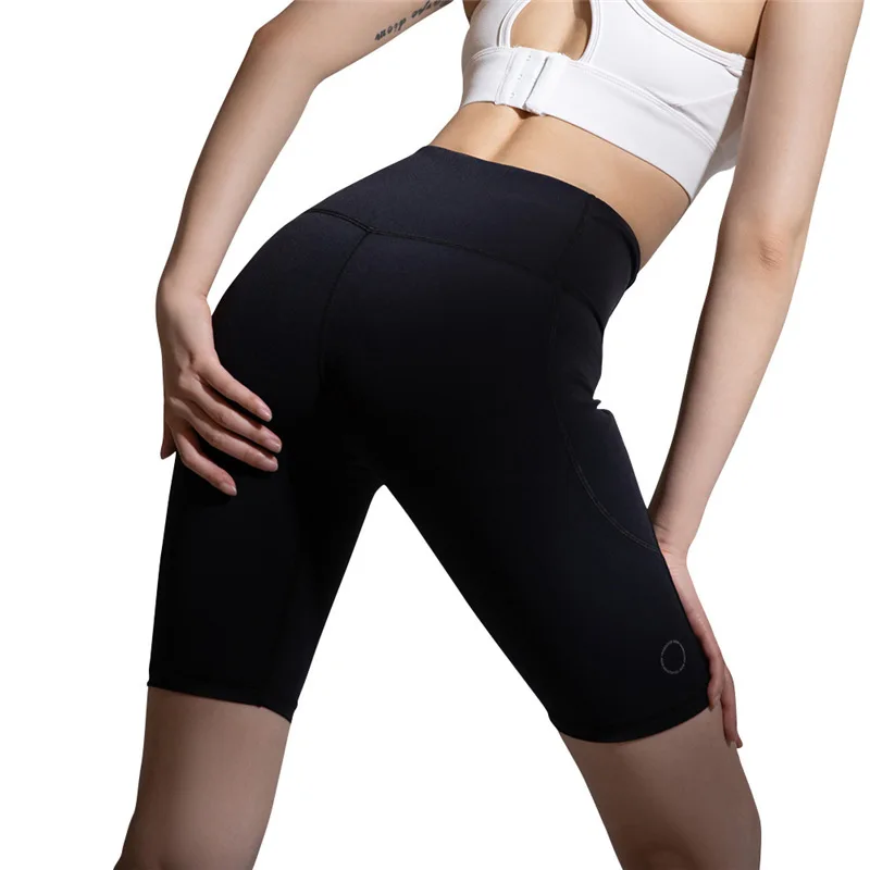 

The new breathable and quick-drying five-point leggings women's high waist stretch comfortable running shorts yoga pants fitness