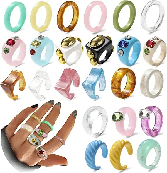 

Trendy Women Girls Plastic Stackable Rings Colorful Retro Acrylic Rings 2021 Resin Chunky Rings Set