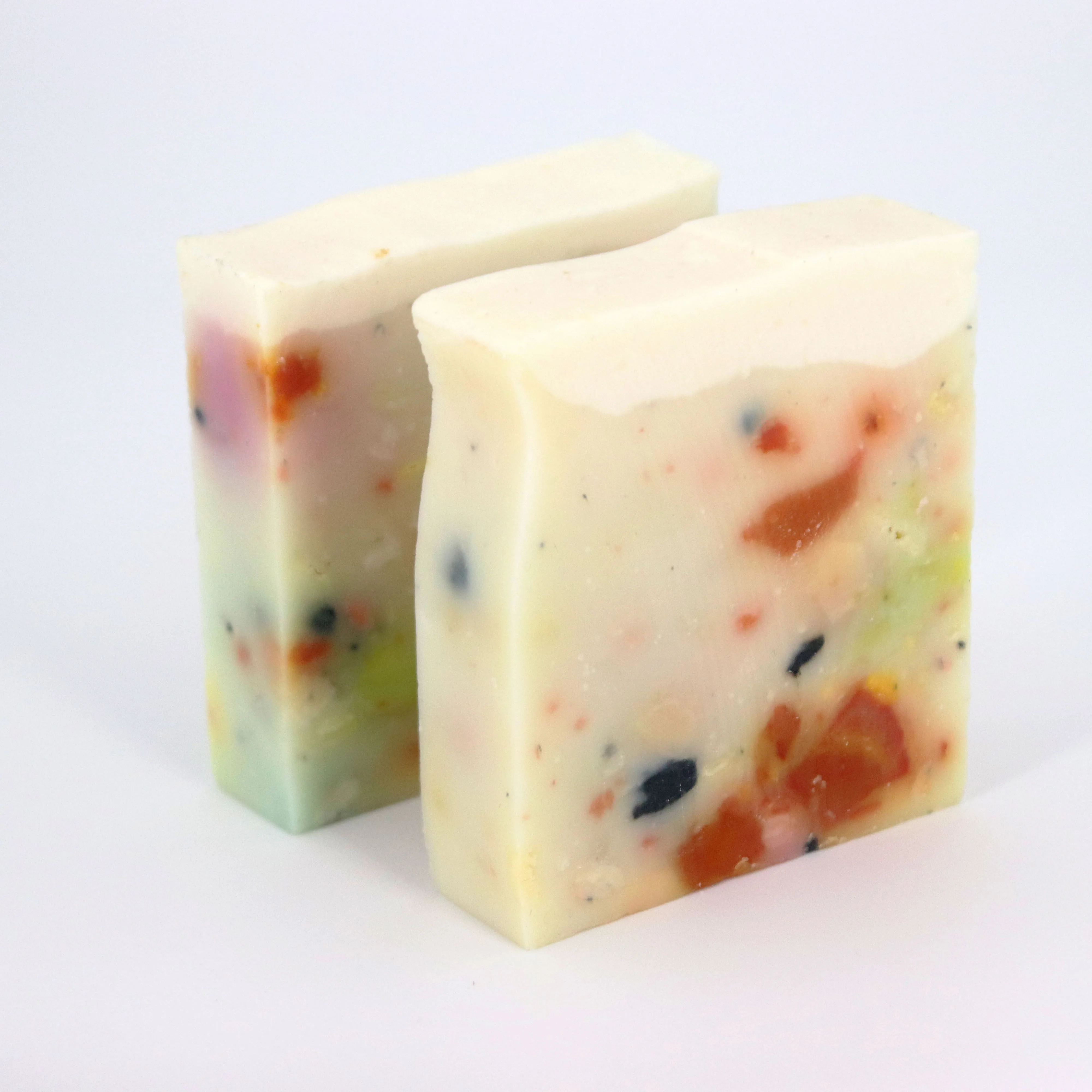 

Handmade Organic Soap Skincare Deep Cleaning Whitening Beauty Bath Soap, Multicolor render