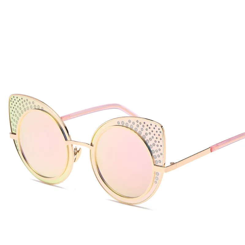 

Women's Fashion UV Protection Street Shot Metal Sunglasses