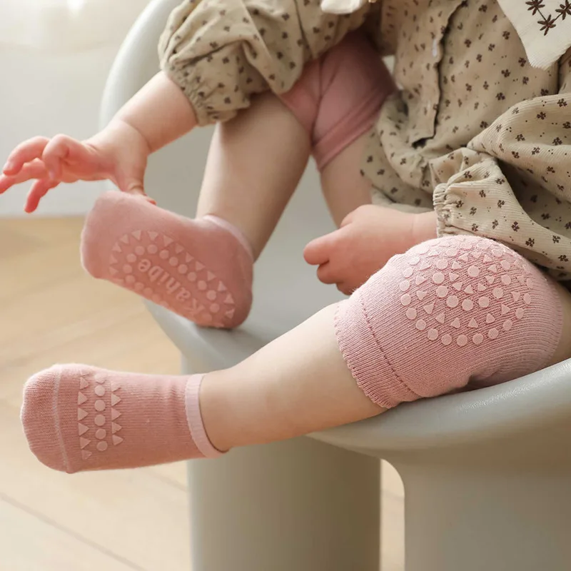 

New Arrival Solid Color Newborn Invisible Socks Non Slip Kneecap Socks Set Baby Socks, Picture shown