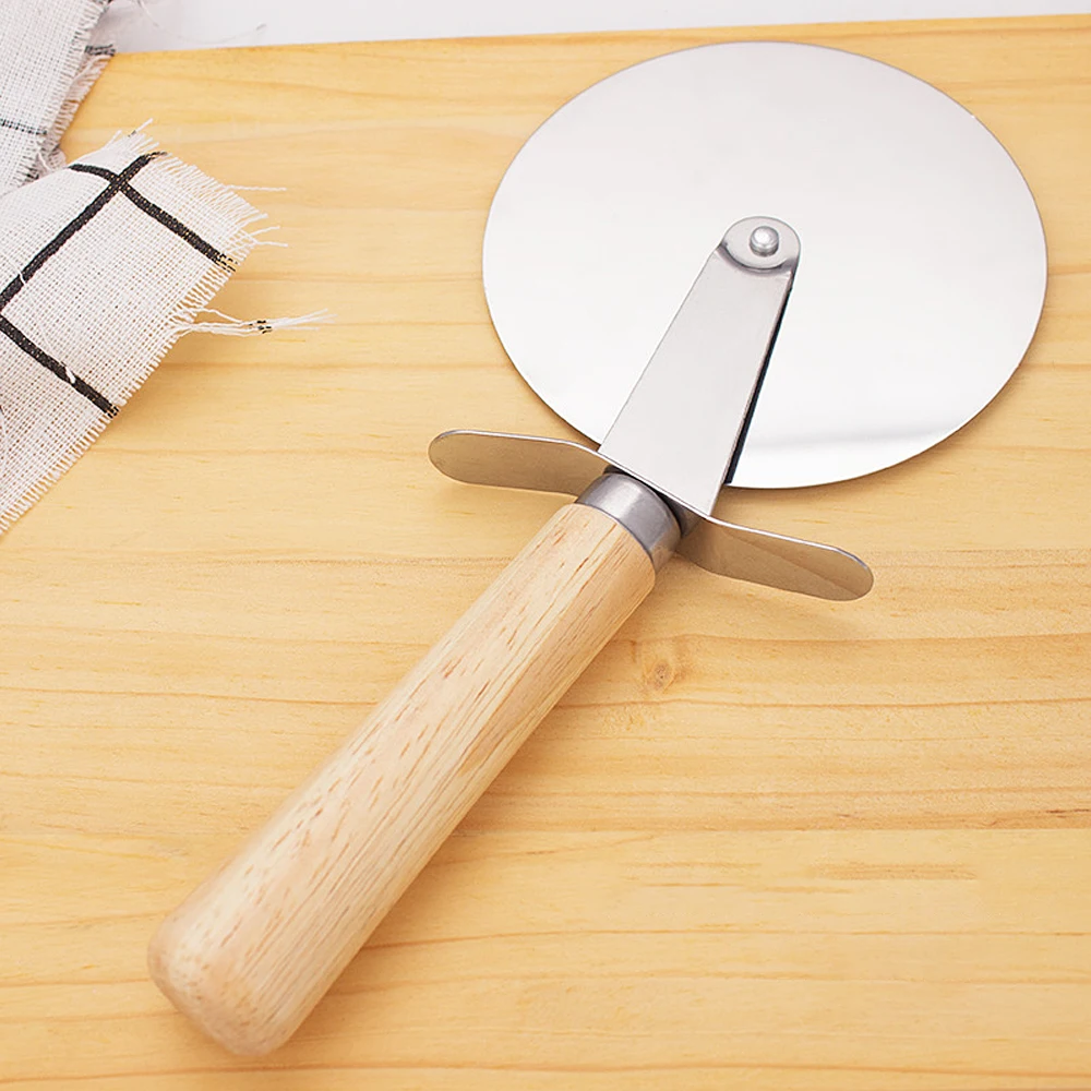 

Amazon Best Selling Scroll Wheel Pizza Cutter Wooden Handle