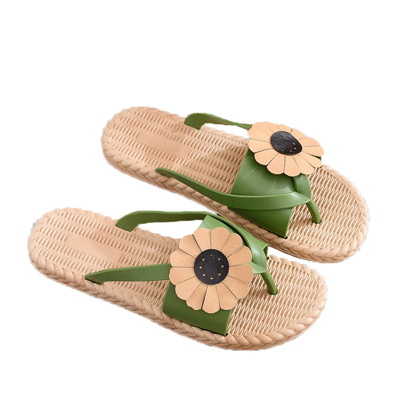 

New-Style Summer Flip Flops Ladies Non-Slip Flat-Bottomed Sandals All-Match Beach Shoes Out Wear Slippers, 3 colors