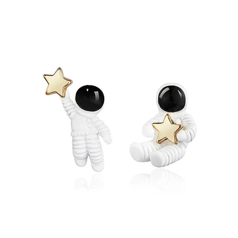 

Popular Women Personality Cute Space Astronaut Earring Alloy Asymmetry Cute Astronaut Star Earrings, As the picture