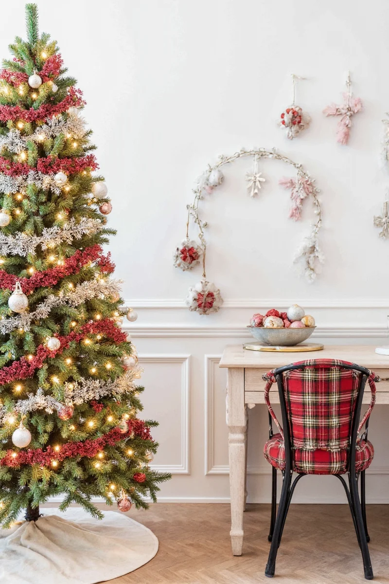 Christmas shopping tips infographic