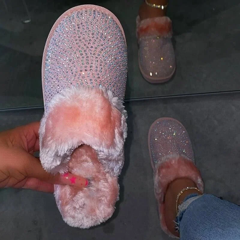 

Plus-size ladies slippers woman fur sandals new rhinestone flat slippers Europe and the United States daily warm slippers