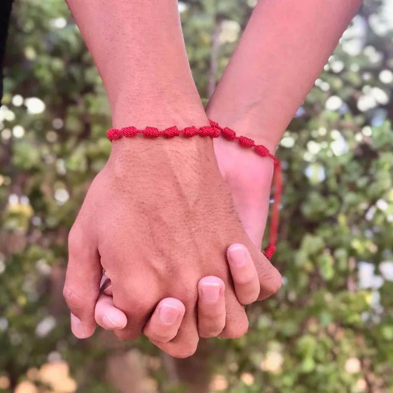 

Valentines Day Handmade Woven Simple Style Lucky Waterproof Red Black Rope Knot Friendship 7 Knots Friendship Bracelets