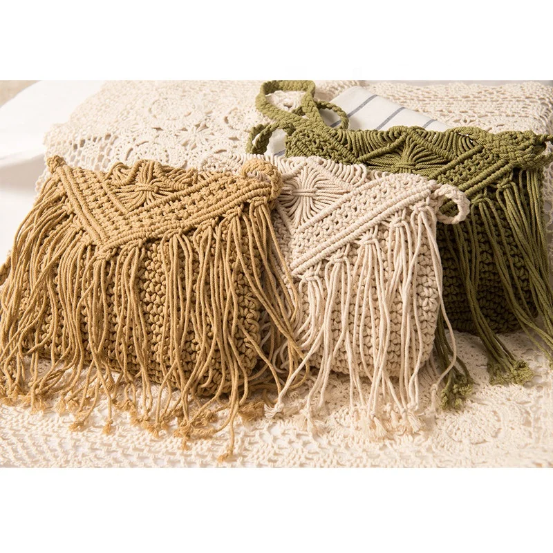 

2022 New Simple Tassel Crossbody Straw Woven Bag Hollow Out Shoulder Cotton Woven Bag Summer Beach Crossbody Handbag with Tassel