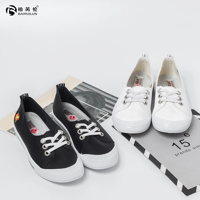 

Wholesale Fashion Canvas Trendy Shoes Black White Little Bee Lace Canvas Shoes