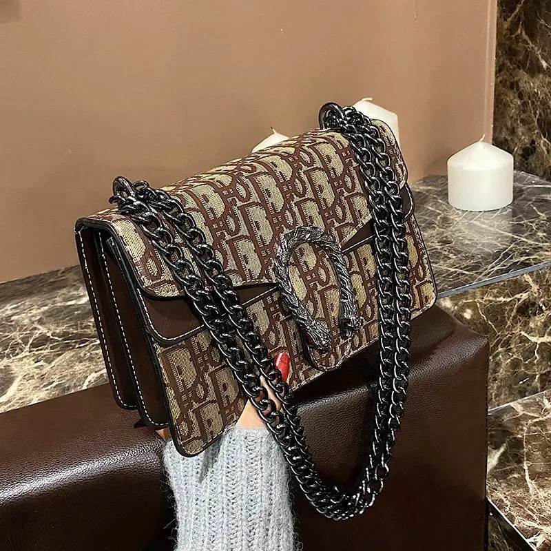 

Small Female Bag, Bacchus Fashionable Simple Chain Shoulder Messenger Bag