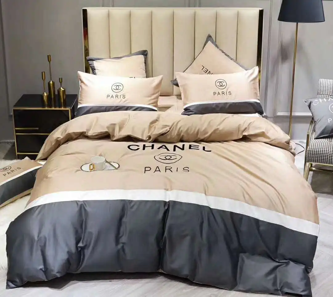 luxury bedding set (4).jpg