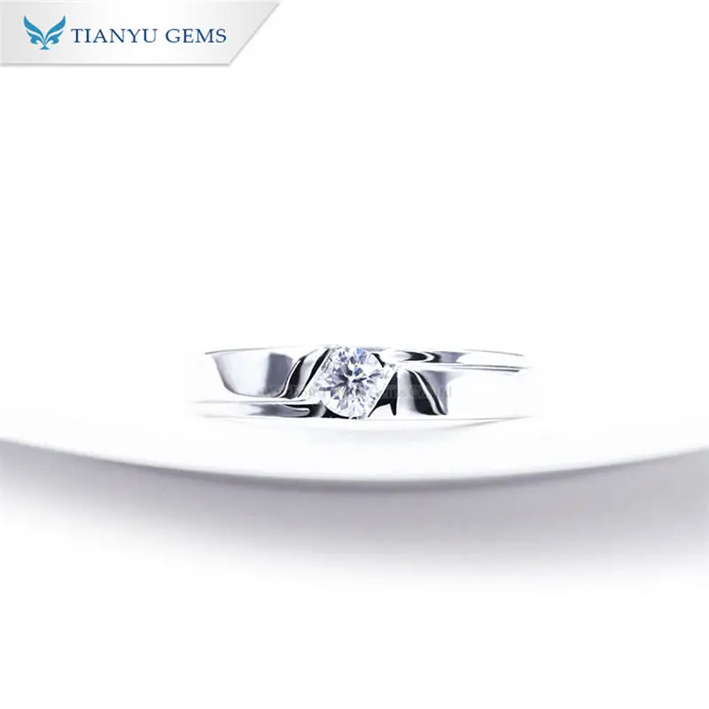 

Tianyu gems 925 sterling silver 18k white gold plated 0.3ct round moissanite wedding ring bands