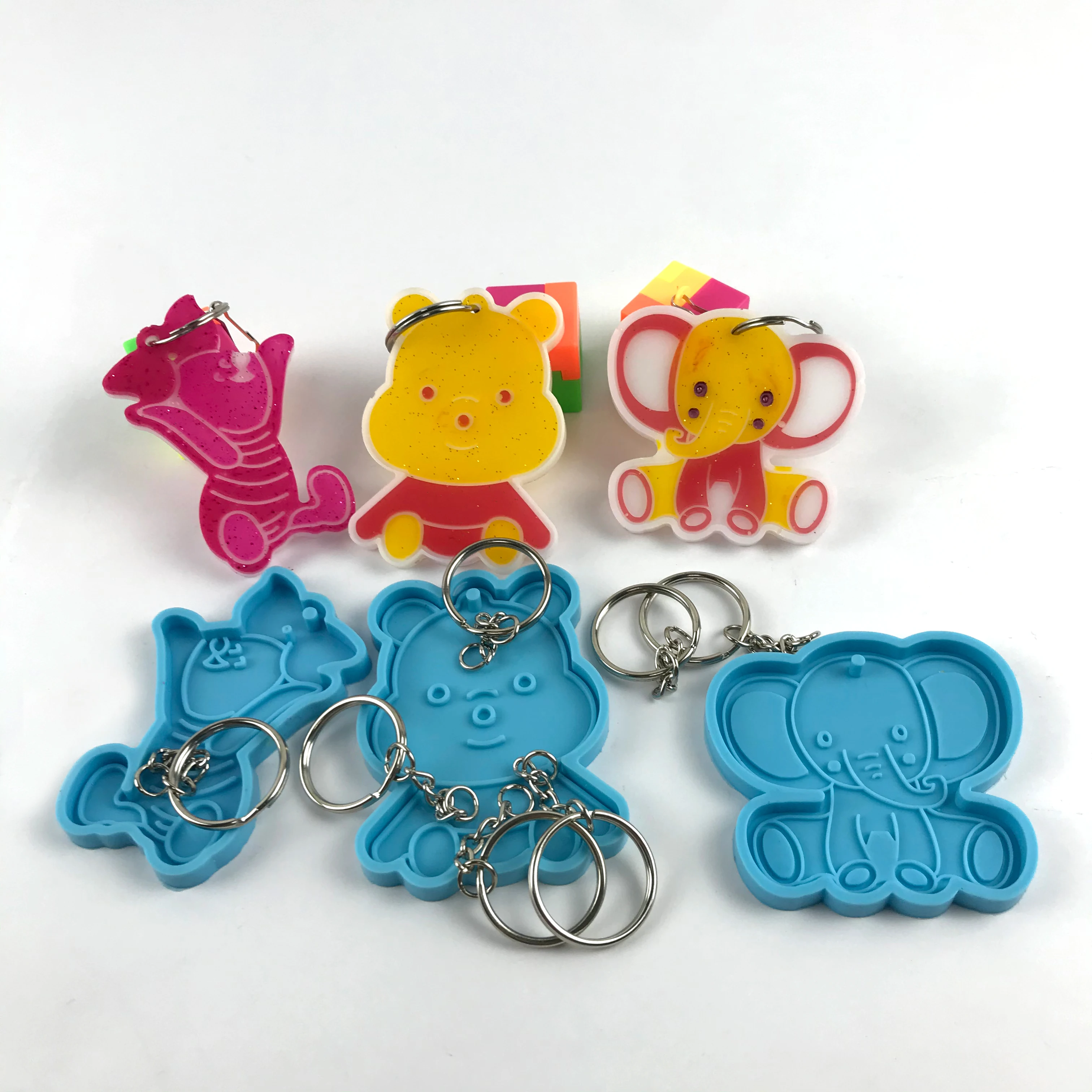 

3022 5376 5380 dumbo Pooh Bear tiger resin Shiny silicone keychain mold with Keychain Hole silicone keyring mold, Random