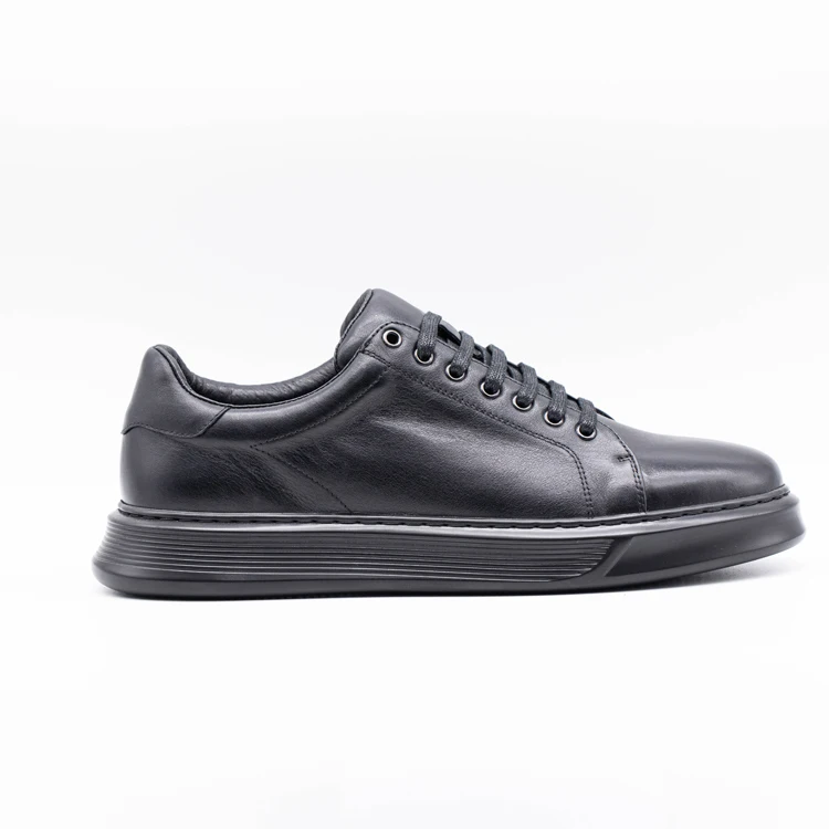 

Casual Men's Thick-soled Comfortable Inner Shoes Men's Sports Soft Sole Sneakers, Black