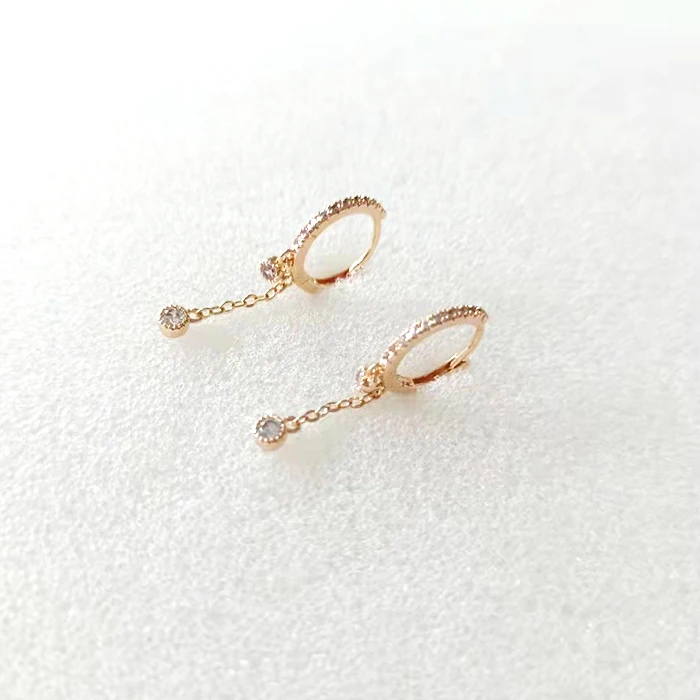 

New fashion gold-plated hug earrings women's cubic zirconia elegant drop earrings, Picture shows