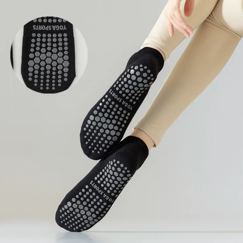 Boneless Custom Logo Grip Barre Trampoline Socks Pilates Non Slip Yoga Socks Compression Cotton Tube Ankle  Socks