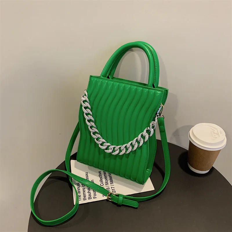 

new unique designer stripes chains women leather bags free sample 2022 fashion spring crossbody tote handbag ladies purse