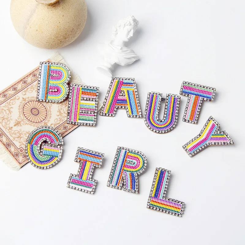 

A-Z 26 Letters Brooches Free customized gold crystal cpaital english silver word pin letters brooches