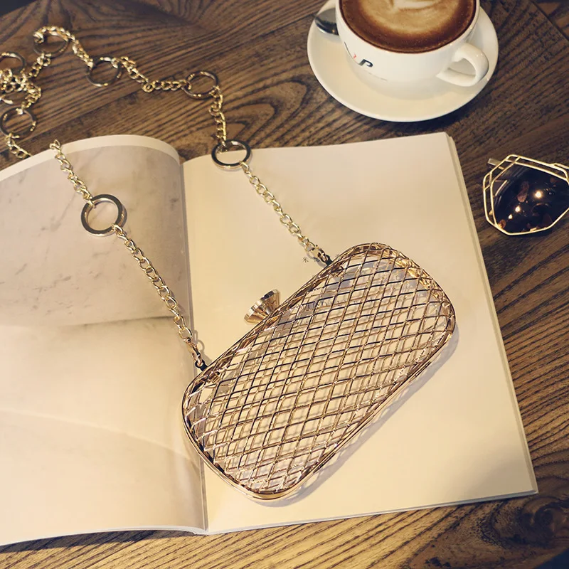 

New Hollow Metal Mesh Small Square Bag Noble And Elegant Ladies Dinner Clutch Eye-catching Metal Chain Shoulder Messenger Bag