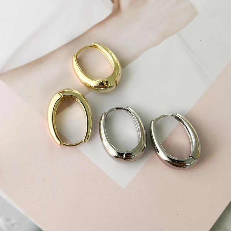 

25mm*19mm Gold Wide Oval Hoop Earrings for Women Minimalist Earrings Hoops Morden Huggie Earrings, Gold/silver
