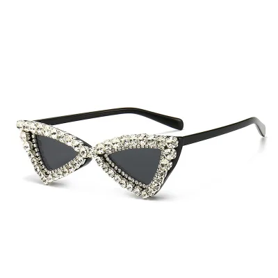 

2021 Fashion Woman Sunglasses Pure Color Rhinestone Sunglasses Triangle Eyewear Outdoor Shading UV400