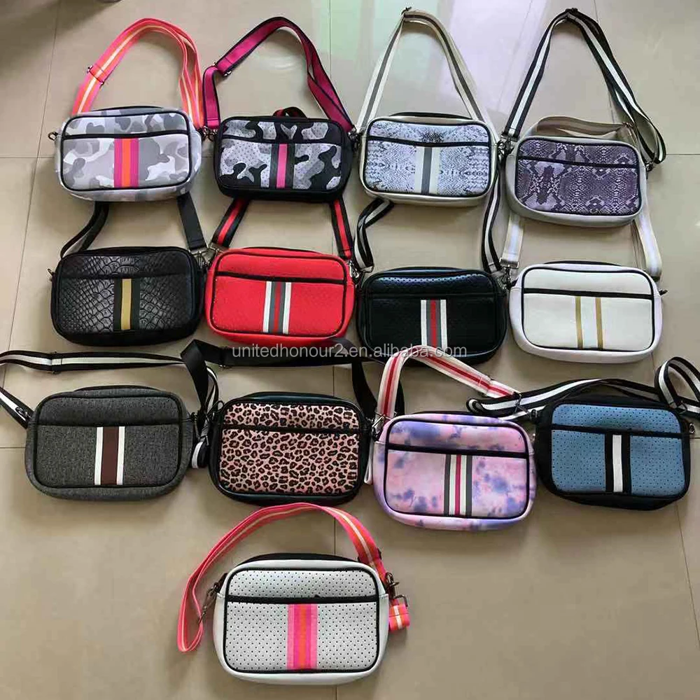 

2021 Wholesale Fashion Metallic Stripe Printing Cross body Cell Women Neoprene Bag Beach Bag men, Many diffeernt colors