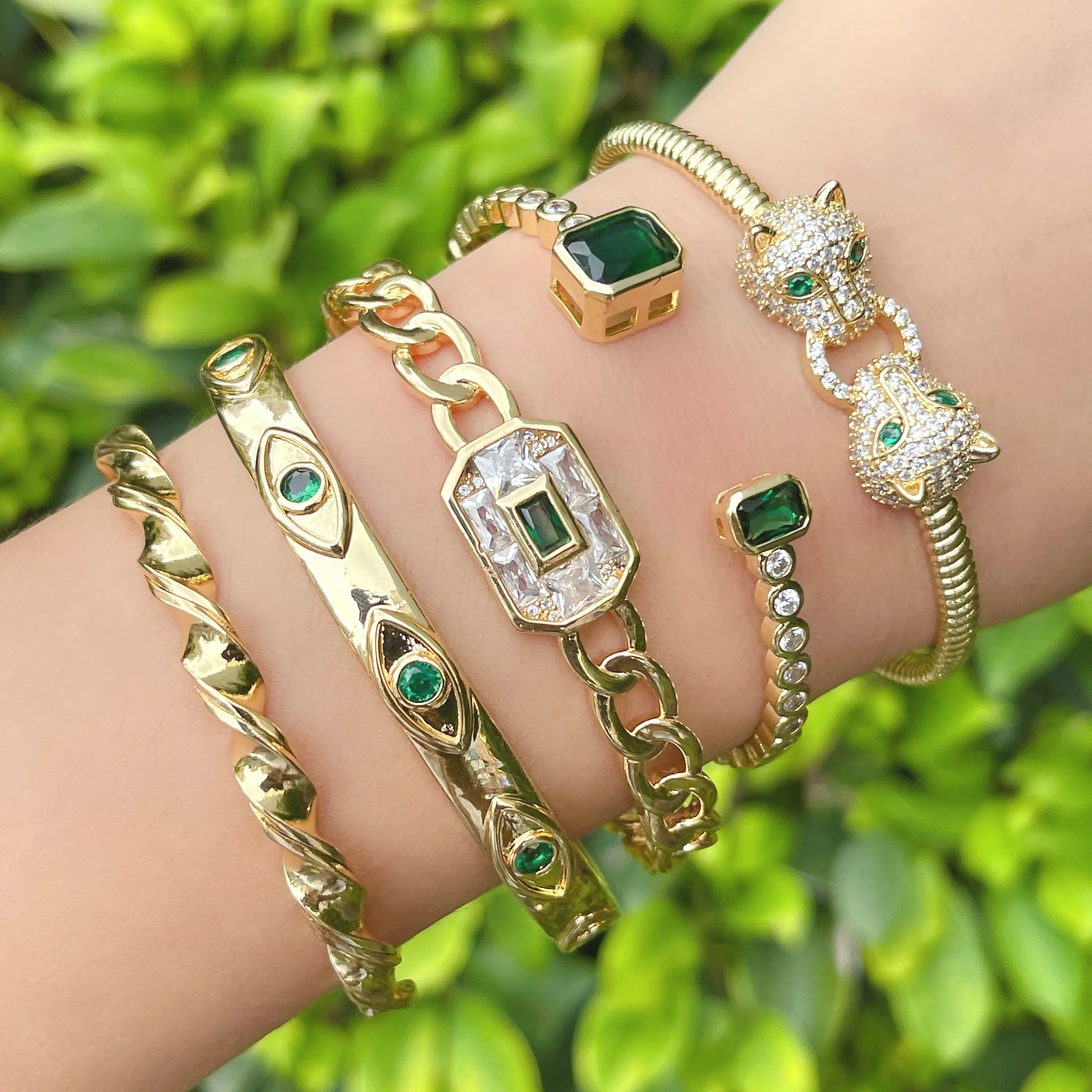 

2021 fashion design Leopard head evileye gold plated adjustable bangle bracelet for woman