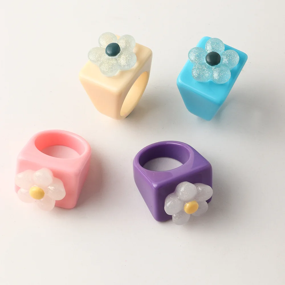 

Y2k Style Stackable Handmade Acrylic Bead Round Band Boho Transparent Candy Colour 3D Vivid Daisy Flowers Resin Chunky O Rings