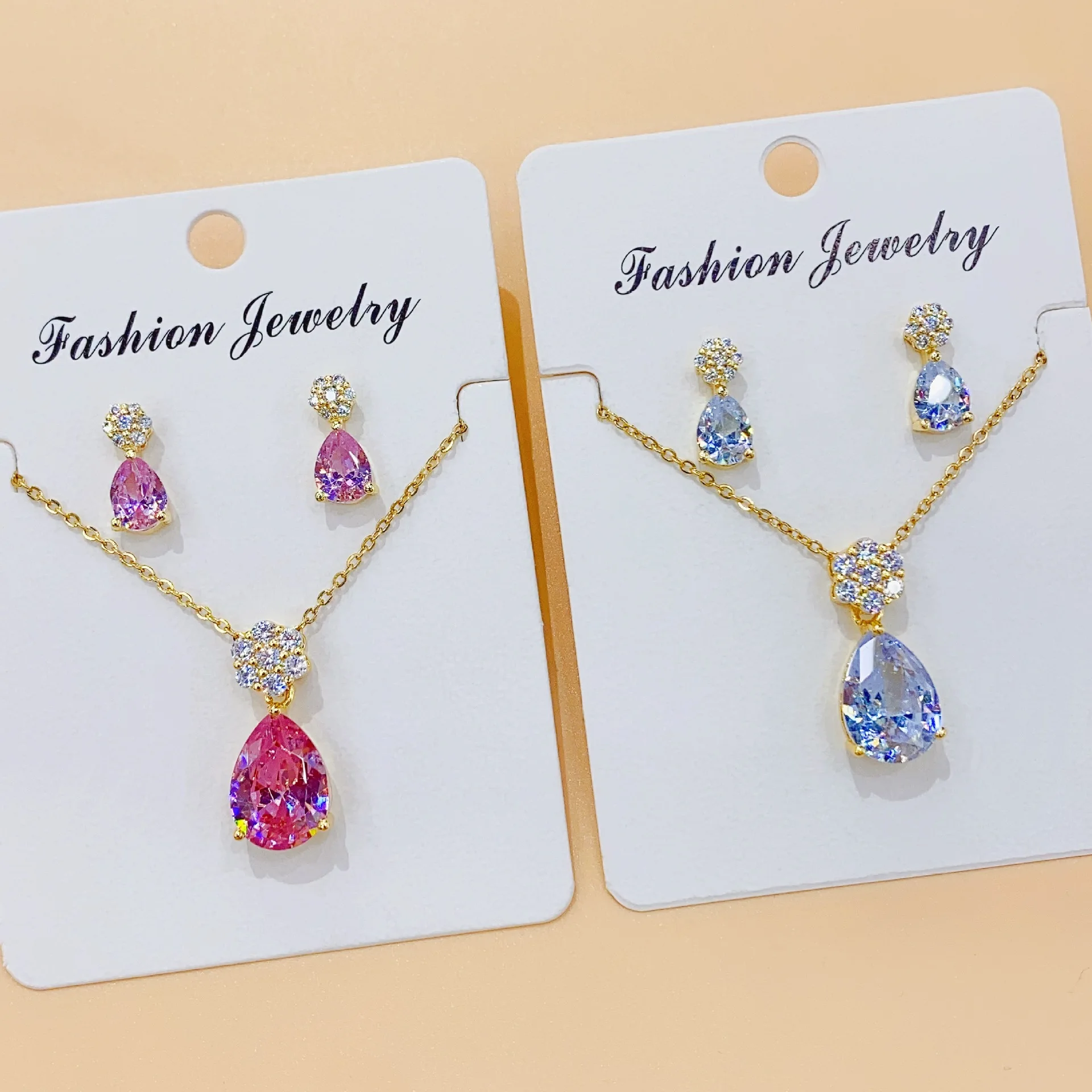 

2 Piece Set of Women's Colorful Zircon Water Droplet Earrings Necklace Fashion Sunflower Jewelry Set Jewelry Wholesale