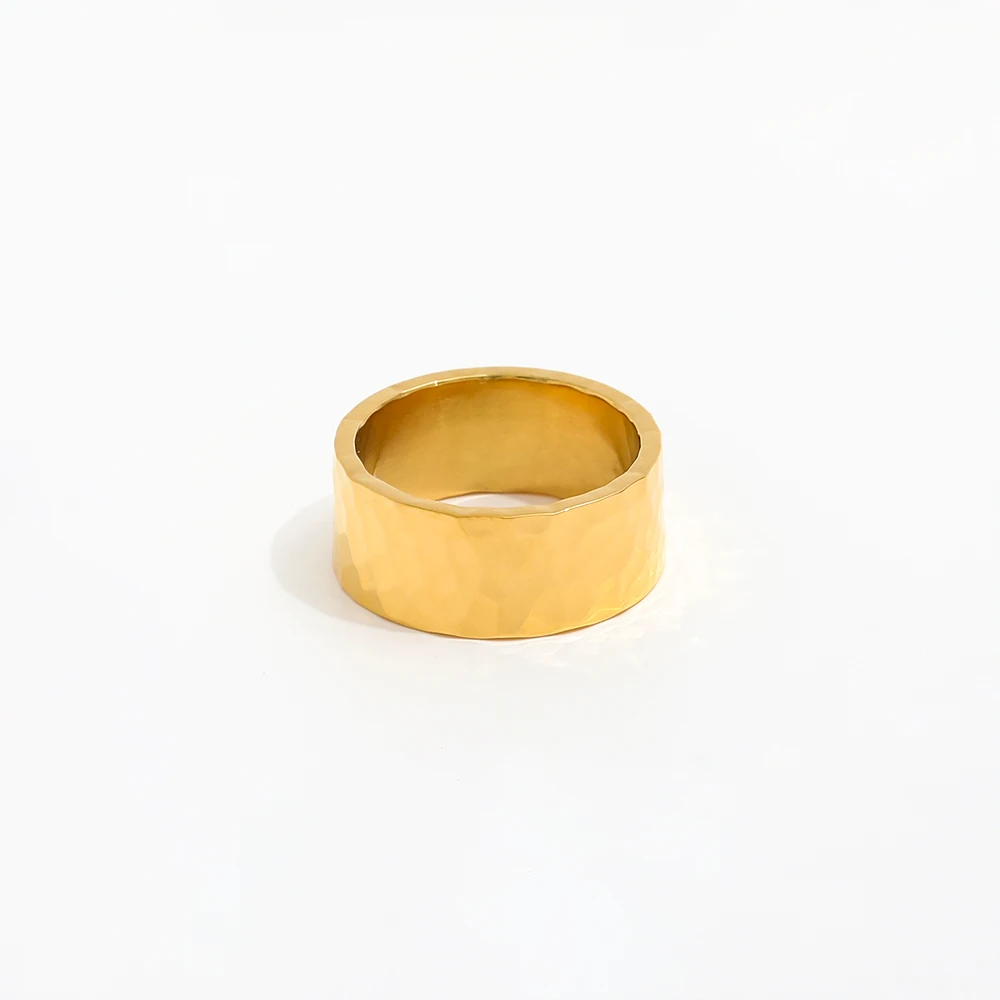 High End 18K Plain Gold Irregular Hammered Band Rings Stainless Steel Trendy Simple Gold Plated Jewelry