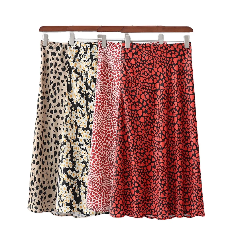 

Bloggers With Europe And The United States Fashion Leopard Print Skirt Ins Street Shot Silk High Waist Dress Hip Skirt