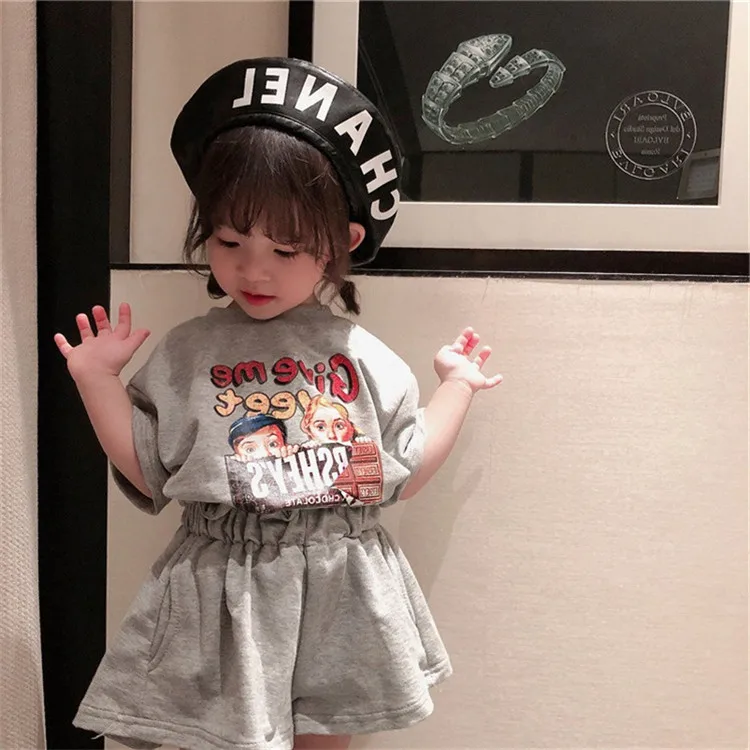 

summer girls clothes set cotton letter print tshirt + shorts 2pcs cute kid girls clothing set