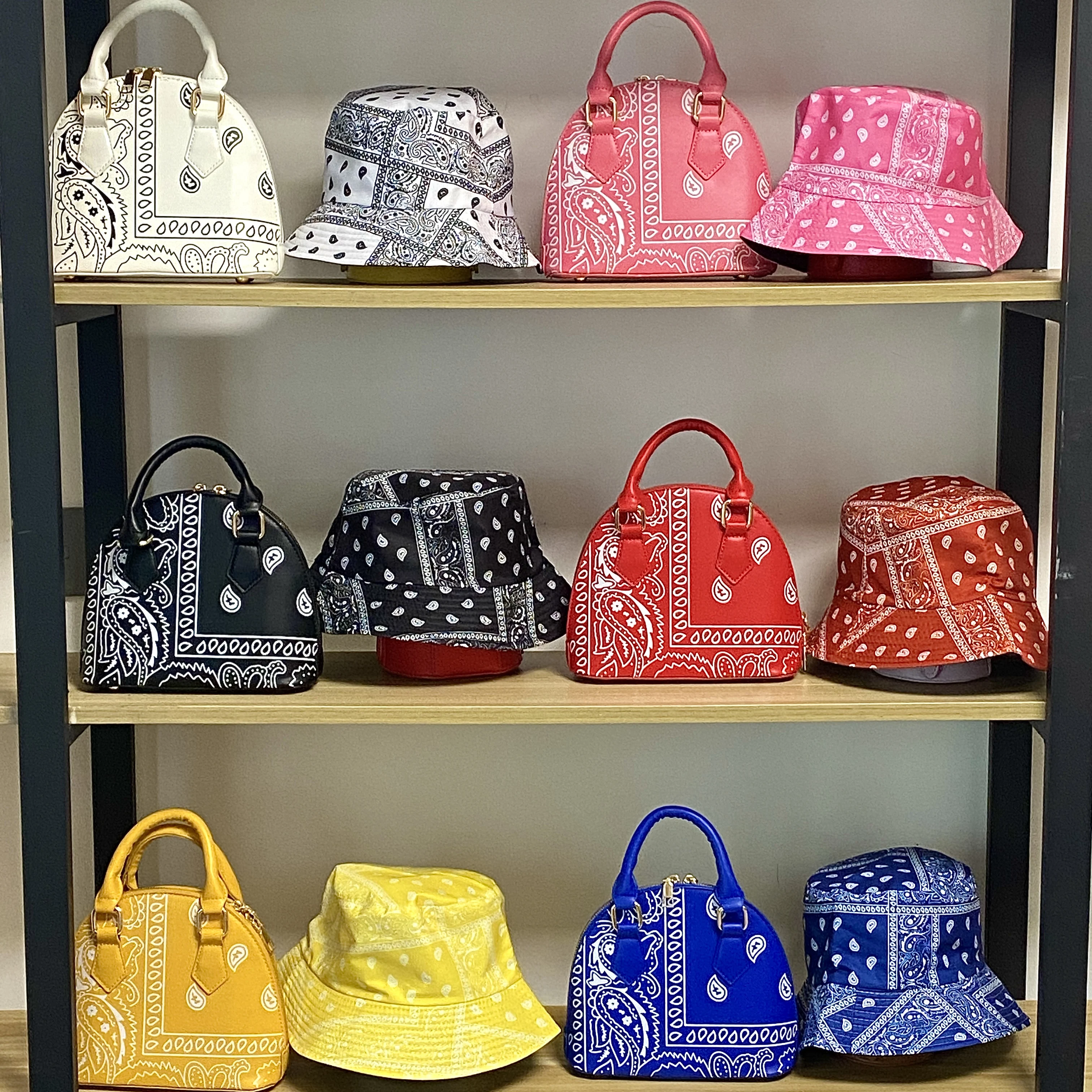 

2021 Bucket Hats and Purse Set Women's Bags Ladies Handbags Luxury paisley Handbags for Women Purses match Paisley Print Bandana