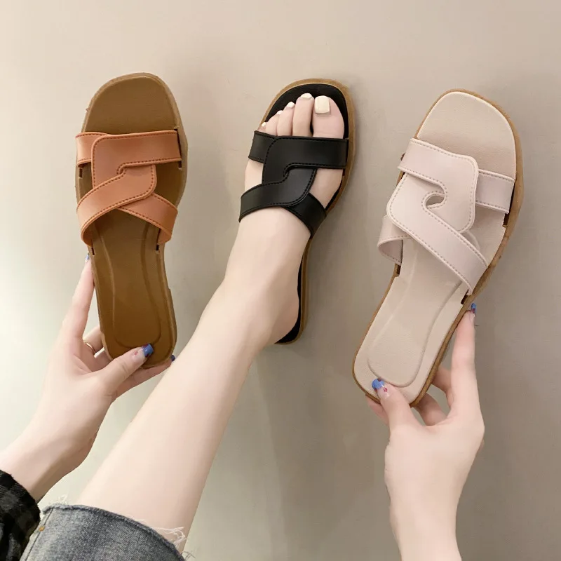 

Summer Slippers Women Flat Luxury Outdoor Beach Flip Flops Female Sandals Trend Brand Design Slides Shoes Woman