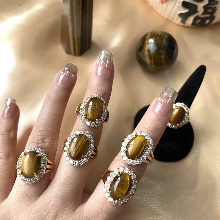 

2021 Fashion Jialin jewelry ins bling bling natural stone women rings iced out full diamond shine tiger eye ring, Picture shows