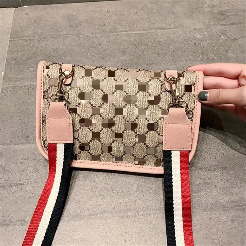 

Retro Women Fashionable Single Shoulder Mini Square Handbags, Burgundy/pink/coffee