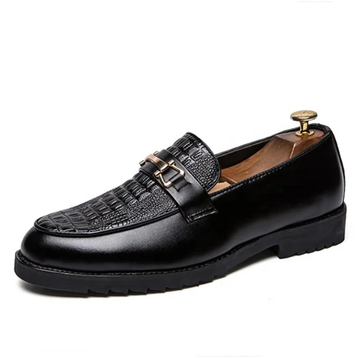 

New fashion men's roman shoes retro pattern men's shoes gold buckle men's casual shoes, Black