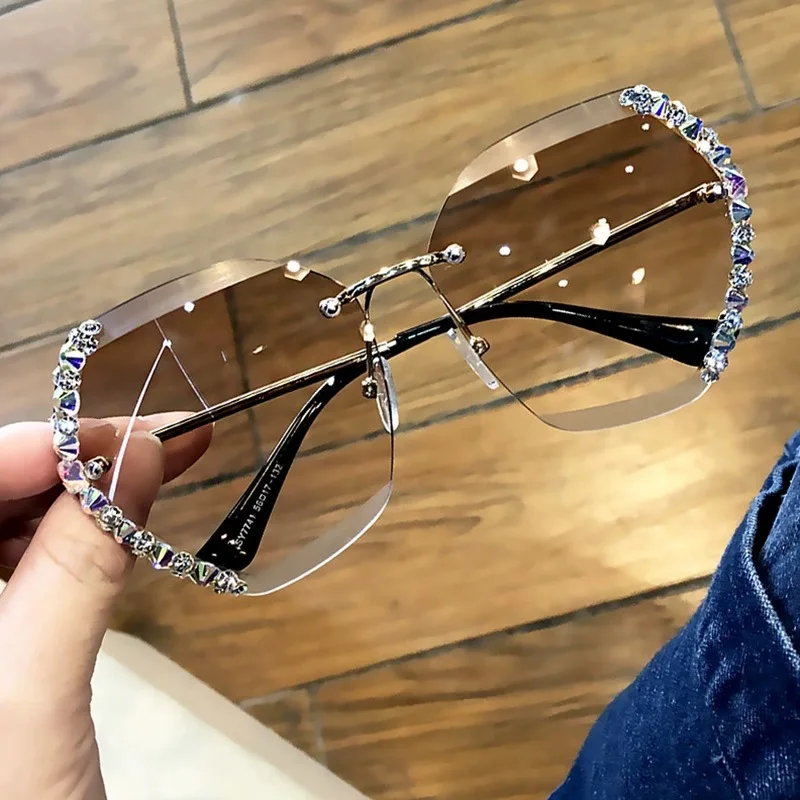 

2023 Lunettes De Soleil Mode Rimless Sun Glasses Women Shades Sunscreen Anti UV Rhinestone Sunglasses