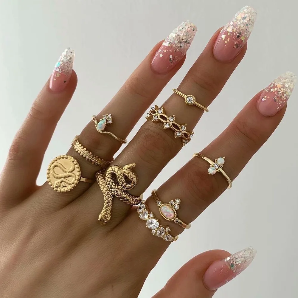 

2020 fashion creative lady charm geometric gold snake rings diamond crystal rhinestone leaf wedding jewelry rings set, As picture