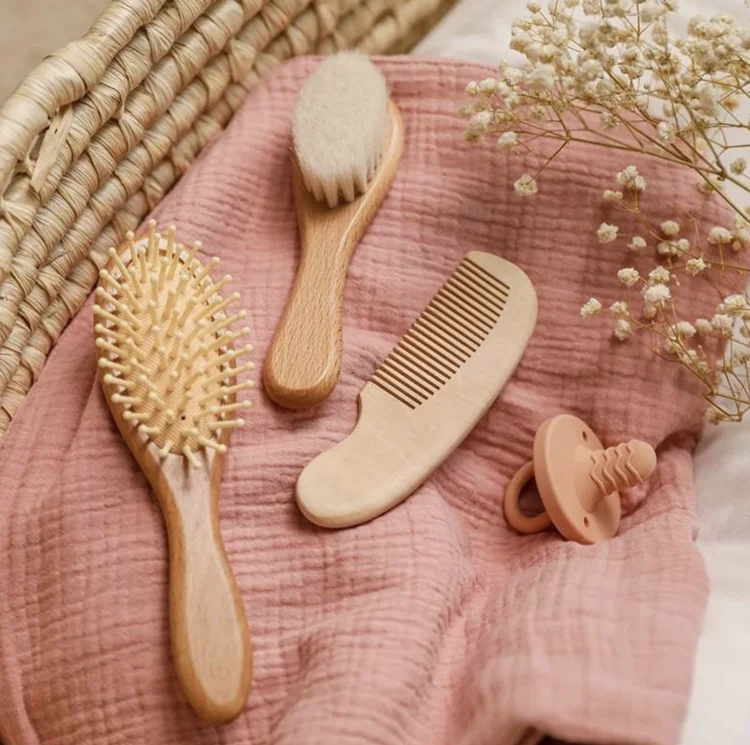 

New Arrival Nature Wooden Baby Brush Set 3 Piece Baby Hair Brush and Comb Set