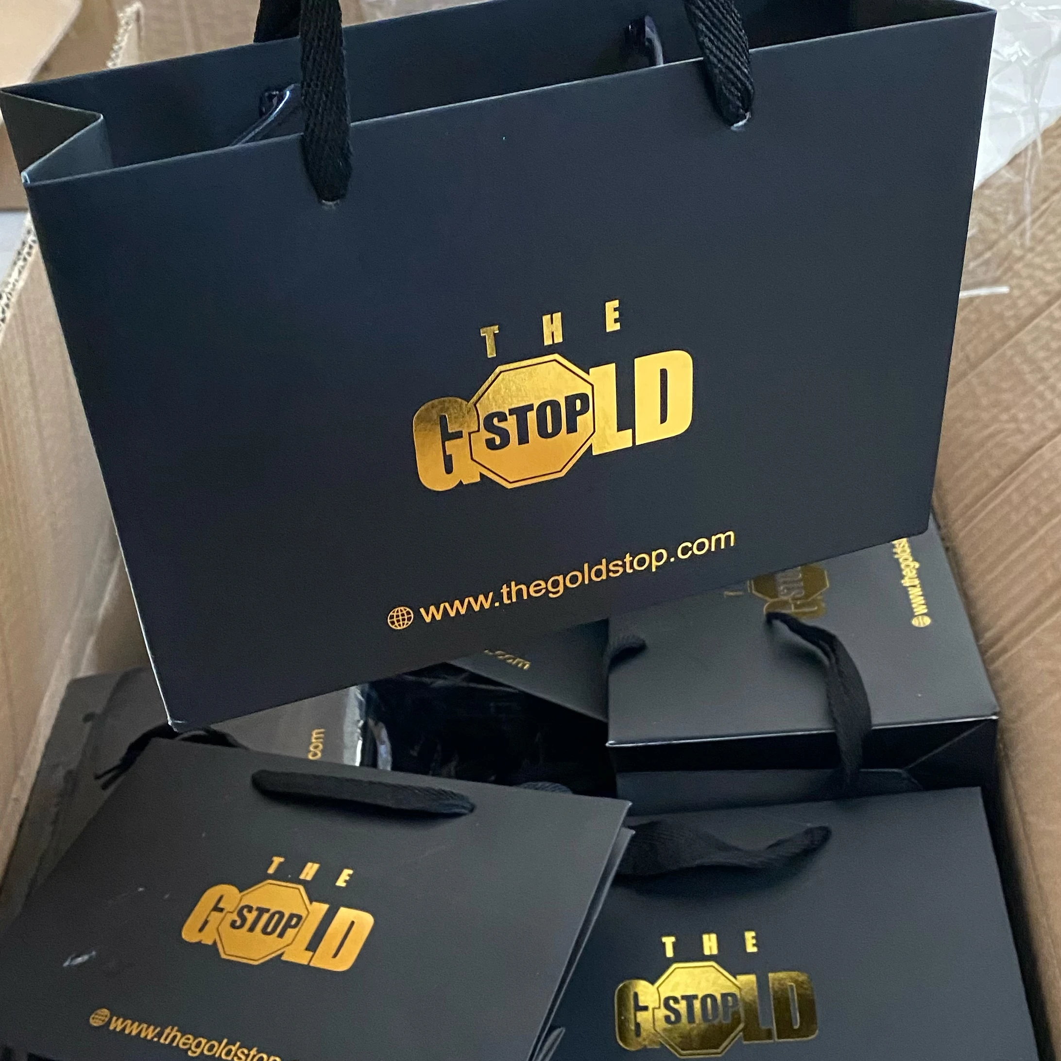 Whole Sale High Quality Kraft Paper Bag with Handle for Party Colorful Paper Bags with logo Print