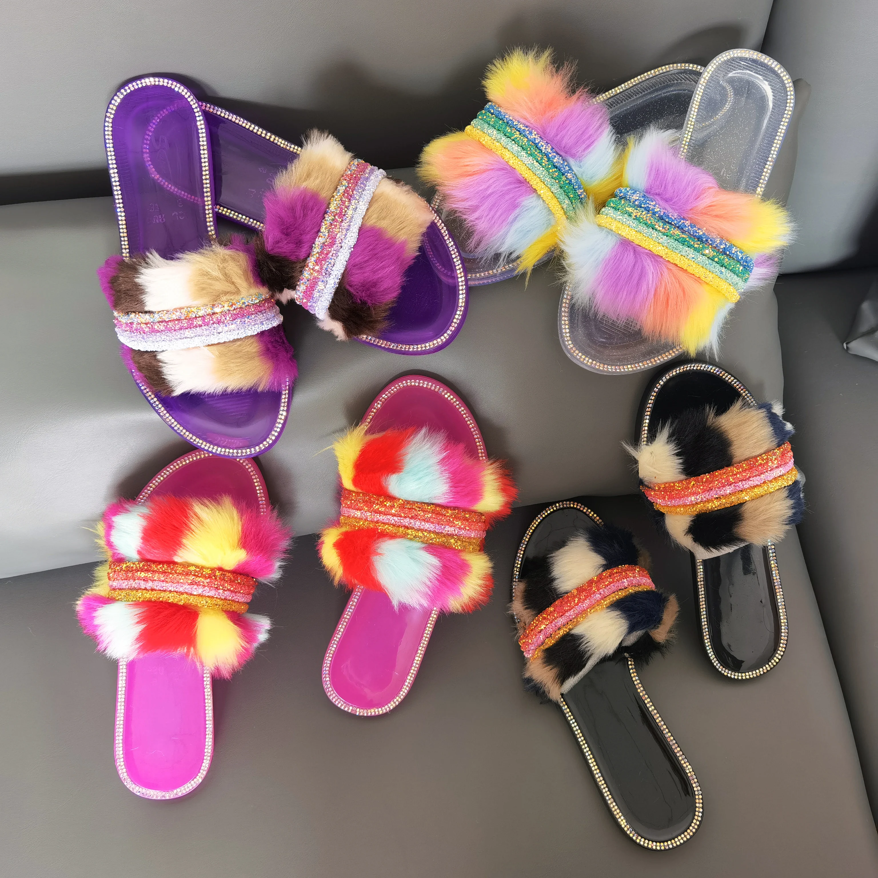 

Custom Colorful Luxury Summer Furry Slides Flat Indoor Shoes for Women and Ladies Fox Fur Slippers, Can be customized