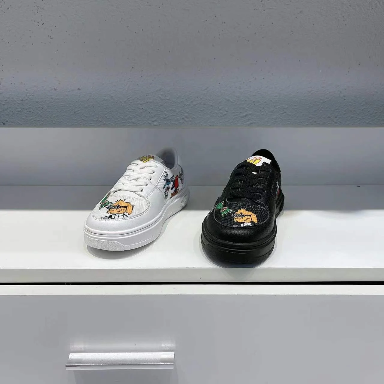 

High-end children's clothing girls sports shoes 2021 autumn and winter new plus fleece shoes boys shoes children